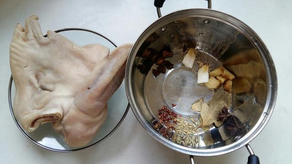 十大外围足球平台app手机版_
流星能飞多久?盘货历届欧洲U21最佳球员现状(图3) 十大外围足球平台app手机版