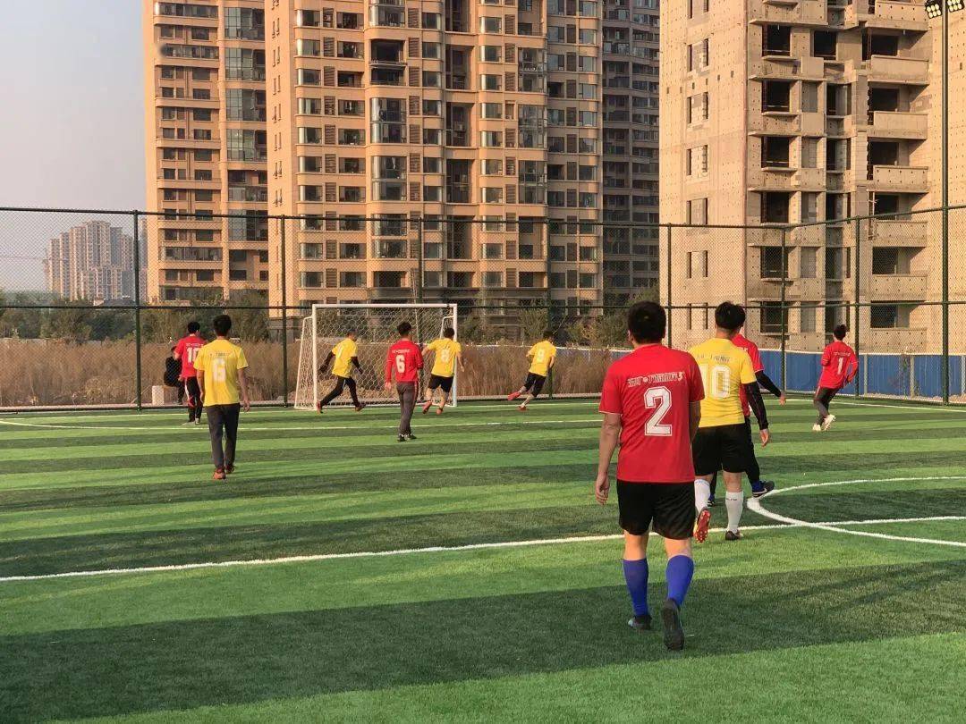 
童画世界 “足”够精彩丨首届少儿大型艺术展&热血足球联赛 火热启幕-十大外围足球平台app(图16)