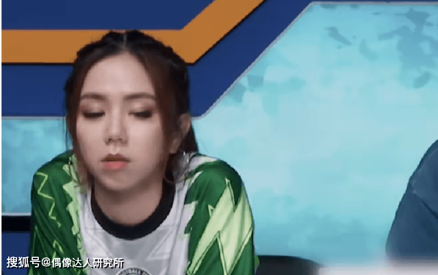 十大外围足球平台app手机版:
邓紫棋录制节目打瞌睡!手撑头摇晃 6秒视频疯传!(图8) 十大外围足球平台app手机版:
邓紫棋录制节目打瞌睡!手撑头摇晃 6秒视频疯传!(图8)